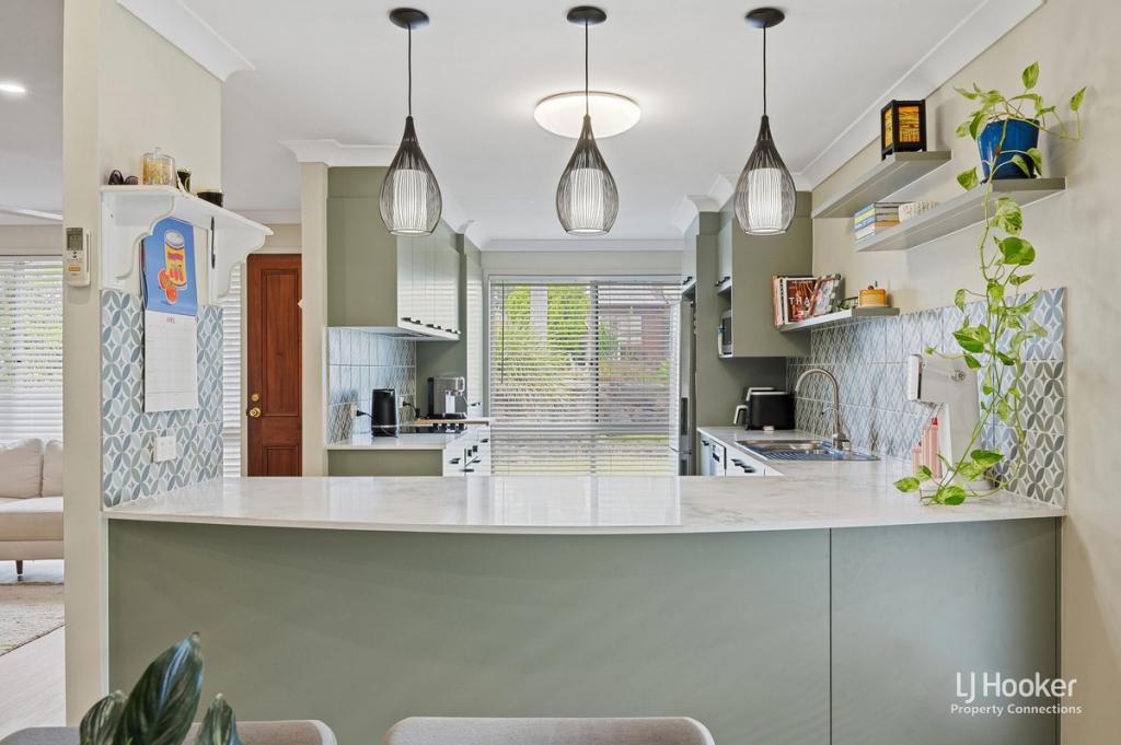 12 Augustins Cres, Petrie, QLD 4502