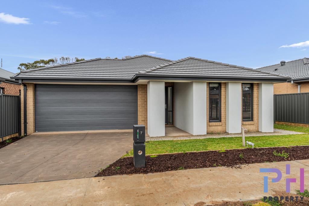 7 DENBOW ST, HUNTLY, VIC 3551