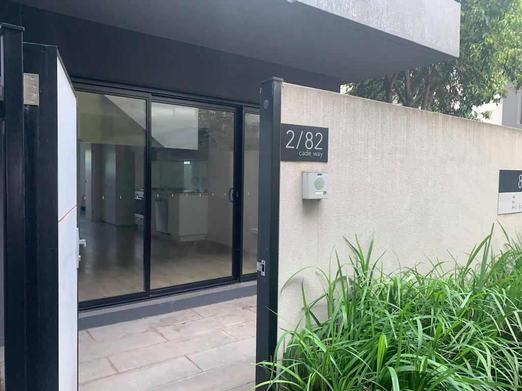2/82 Cade Way, Parkville, VIC 3052