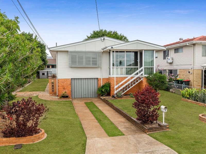 18 Bonniebrae St, Wynnum West, QLD 4178