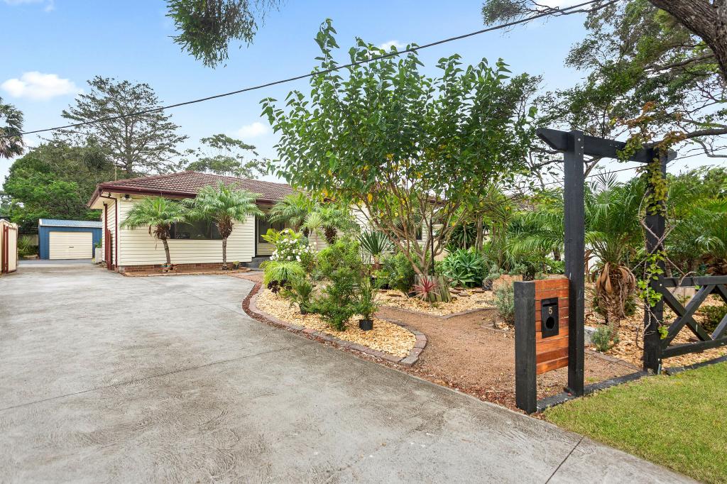 5 ALFRED CRES, LAKE ILLAWARRA, NSW 2528