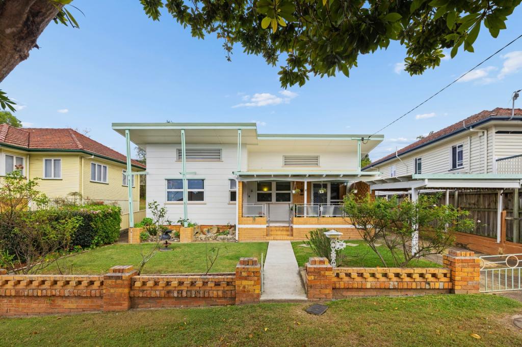 10 Canonbar St, Stafford, QLD 4053