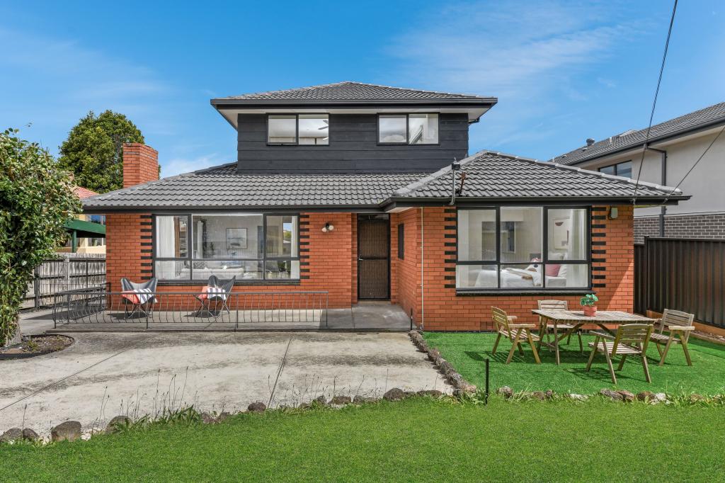 66 WHITES LANE, GLEN WAVERLEY, VIC 3150