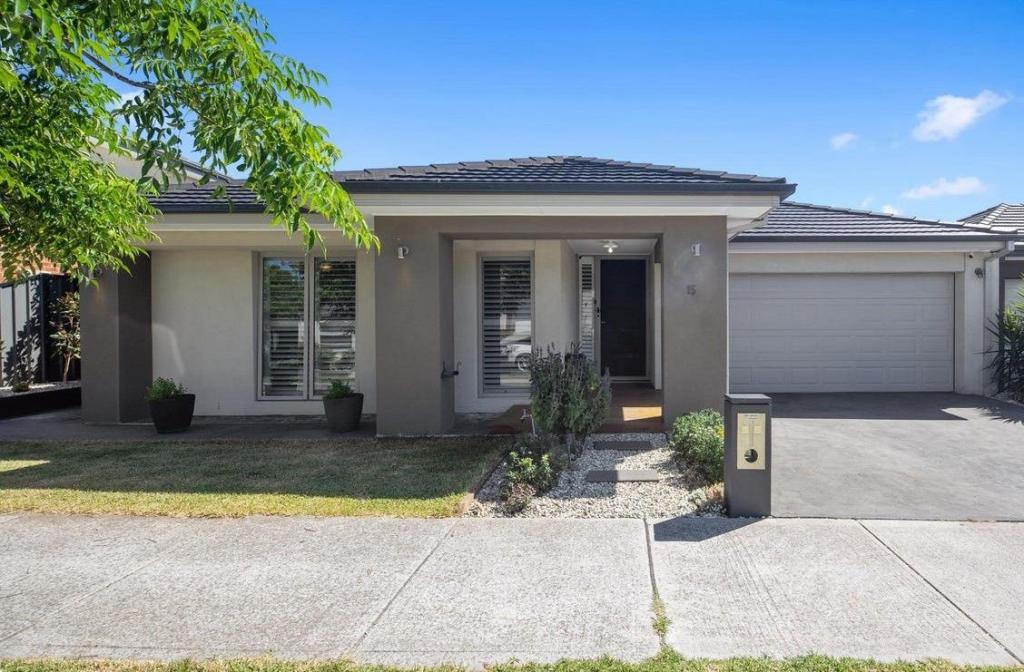 15 Brentwick Dr, Craigieburn, VIC 3064