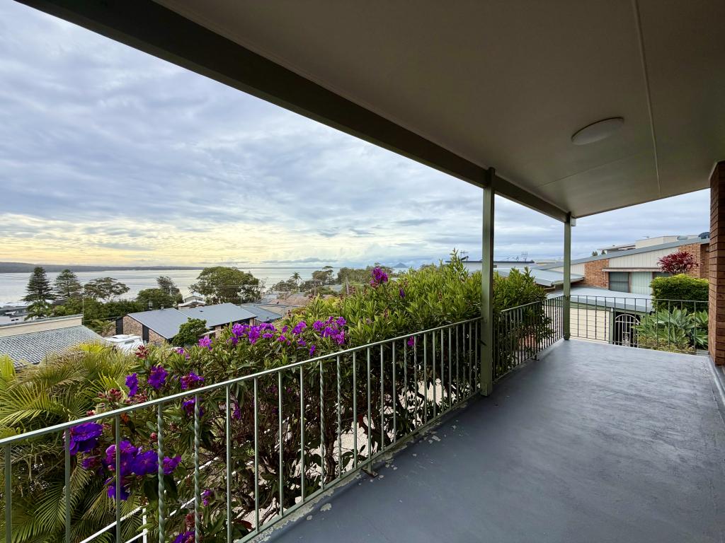 4/7 Vista Ave, Soldiers Point, NSW 2317
