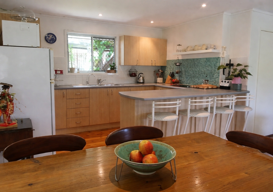 6 Quandong Ct, Molendinar, QLD 4214