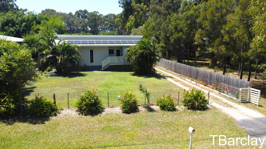 10 Natone Tce, Macleay Island, QLD 4184