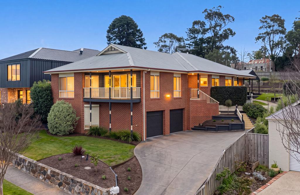 20 Overland Rise, Pakenham, VIC 3810