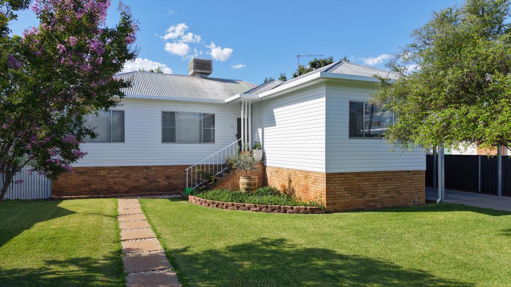 5 MCCLINTOCK ST, NARRABRI, NSW 2390