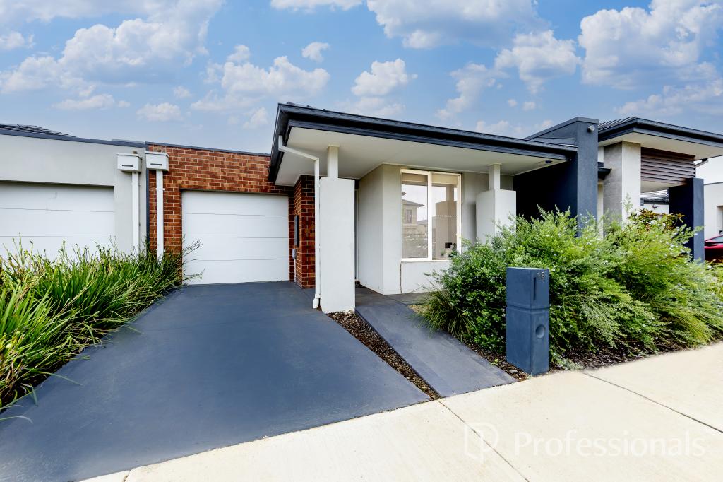 18 Burridge St, Deanside, VIC 3336