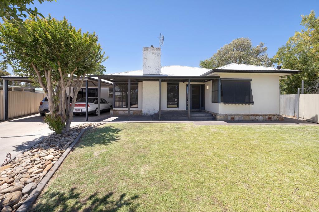 2 Garden Ct, Swan Hill, VIC 3585