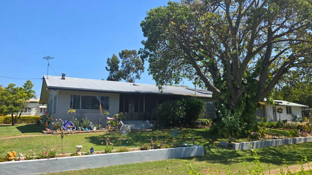 6 Fielding St, Gayndah, QLD 4625