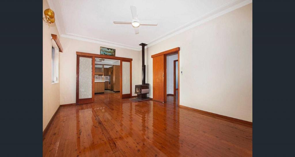 21 BARTON ST, STRATHFIELD SOUTH, NSW 2136