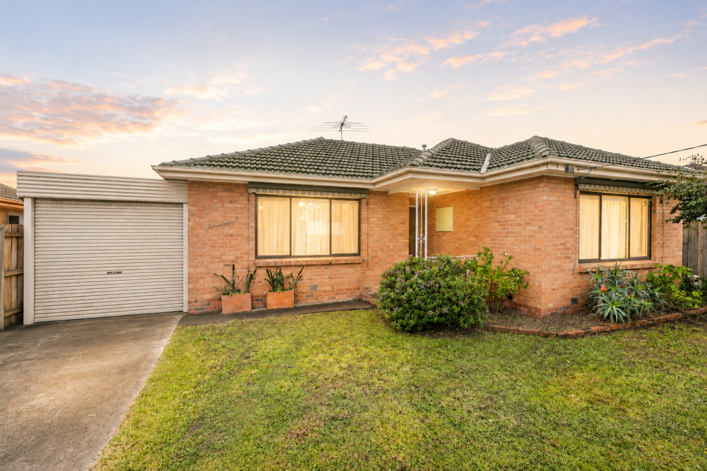 5 MAUDE AVE, GLENROY, VIC 3046