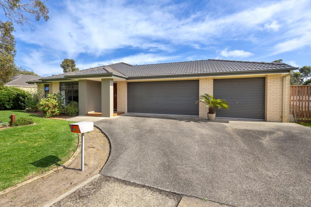 2 Monty Ct, Rosebud, VIC 3939