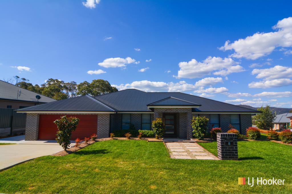 1d Hillcrest Ave, Lithgow, NSW 2790