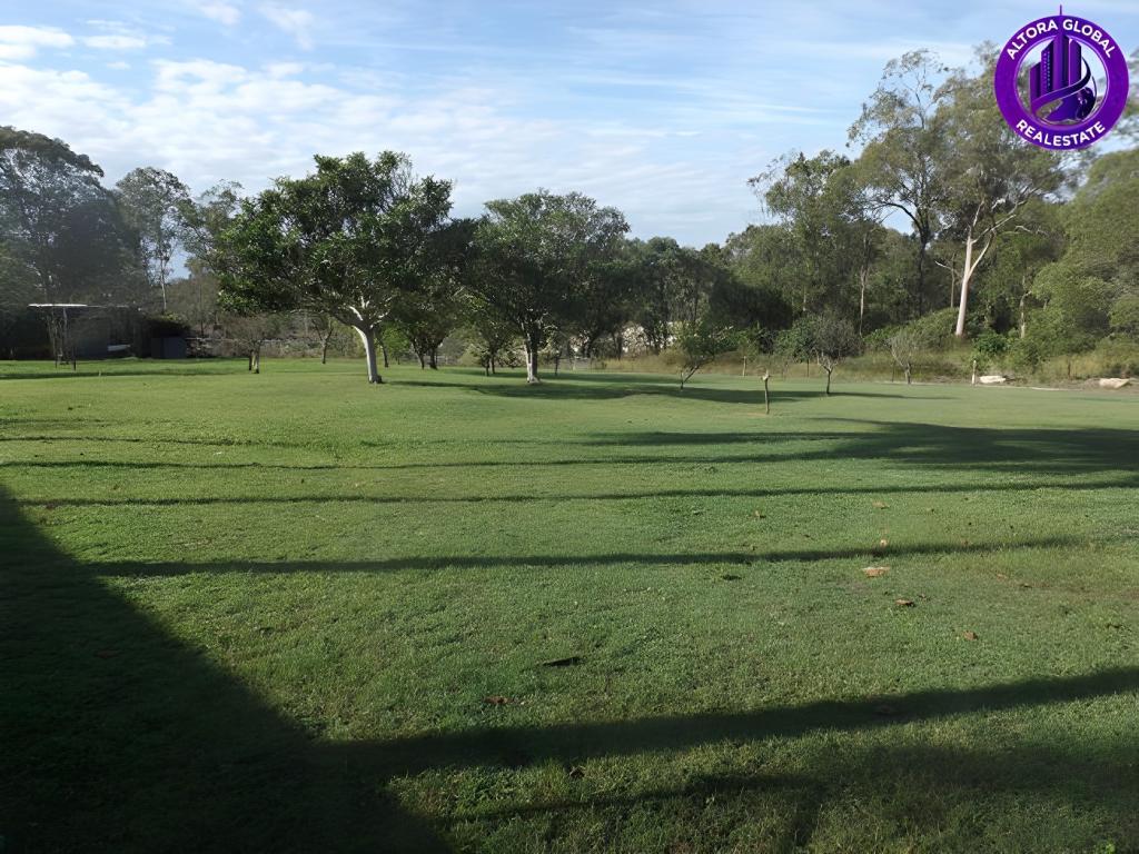 108 Rotary Park Rd, Alberton, QLD 4207