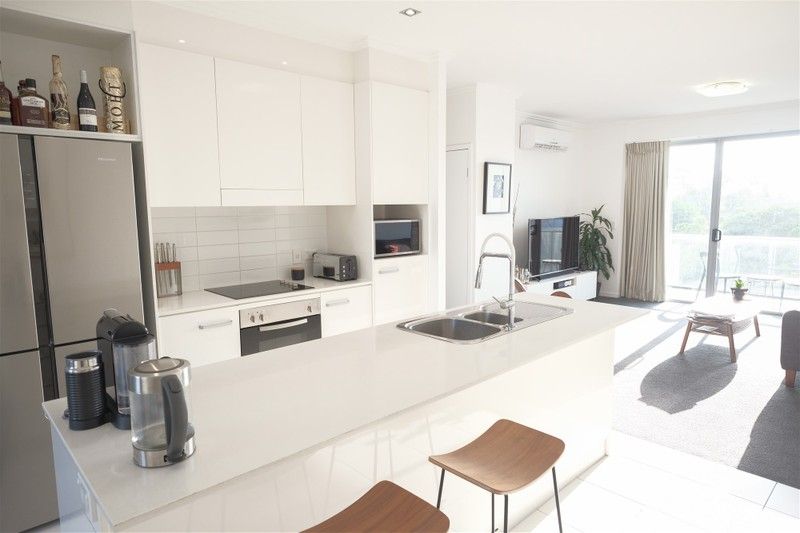 2 Gaven Cres, Mermaid Beach, QLD 4218