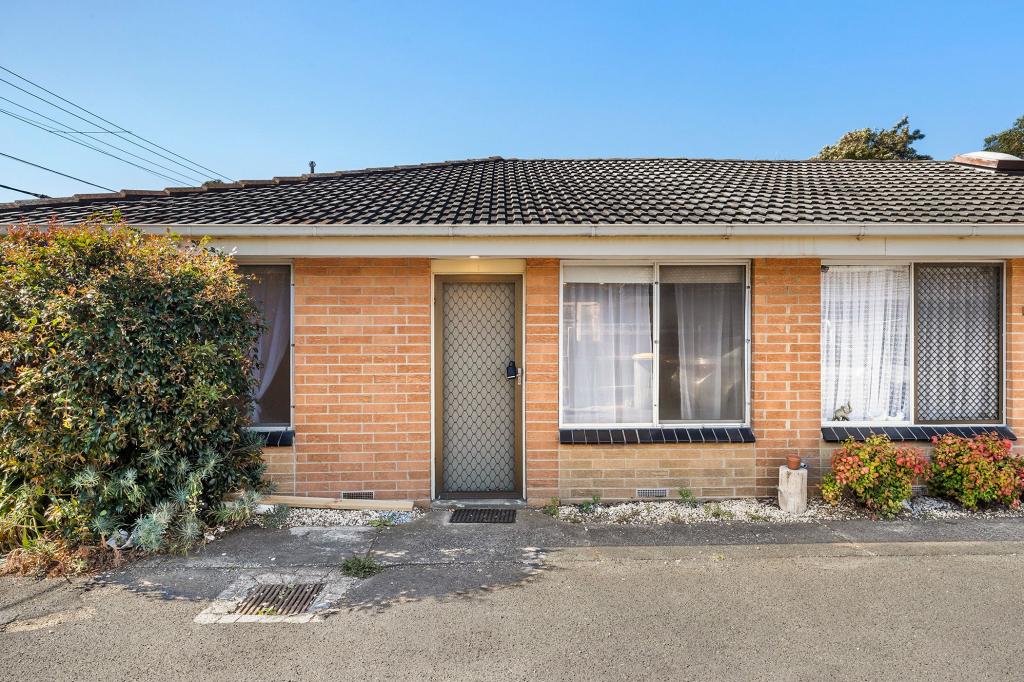 1/8a Carder Ave, Seaford, VIC 3198