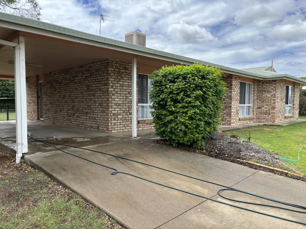 31 Charles Ave, Goondiwindi, QLD 4390