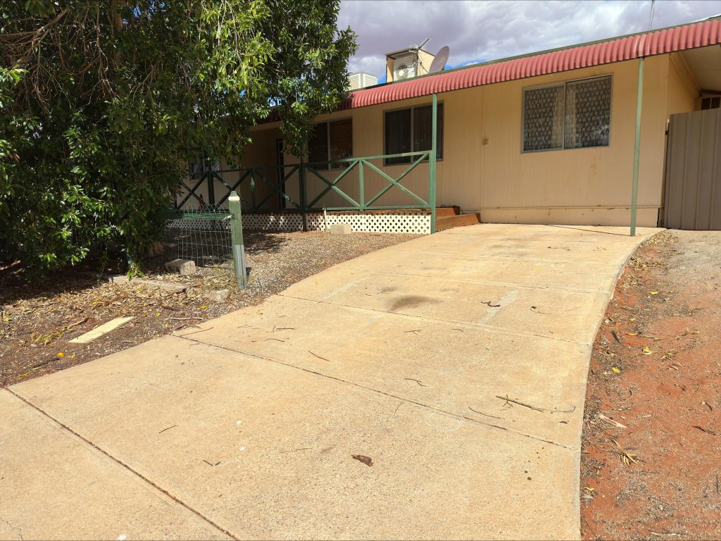 62 Axehead Rd, Roxby Downs, SA 5725