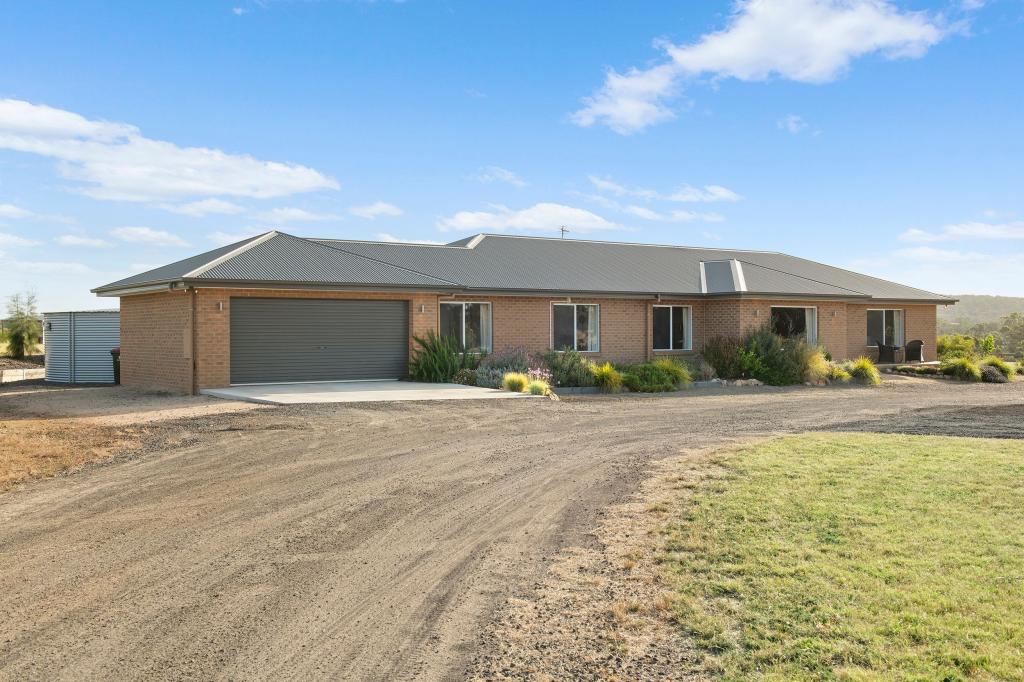 16 Bradleys Lane, Heathcote, VIC 3523