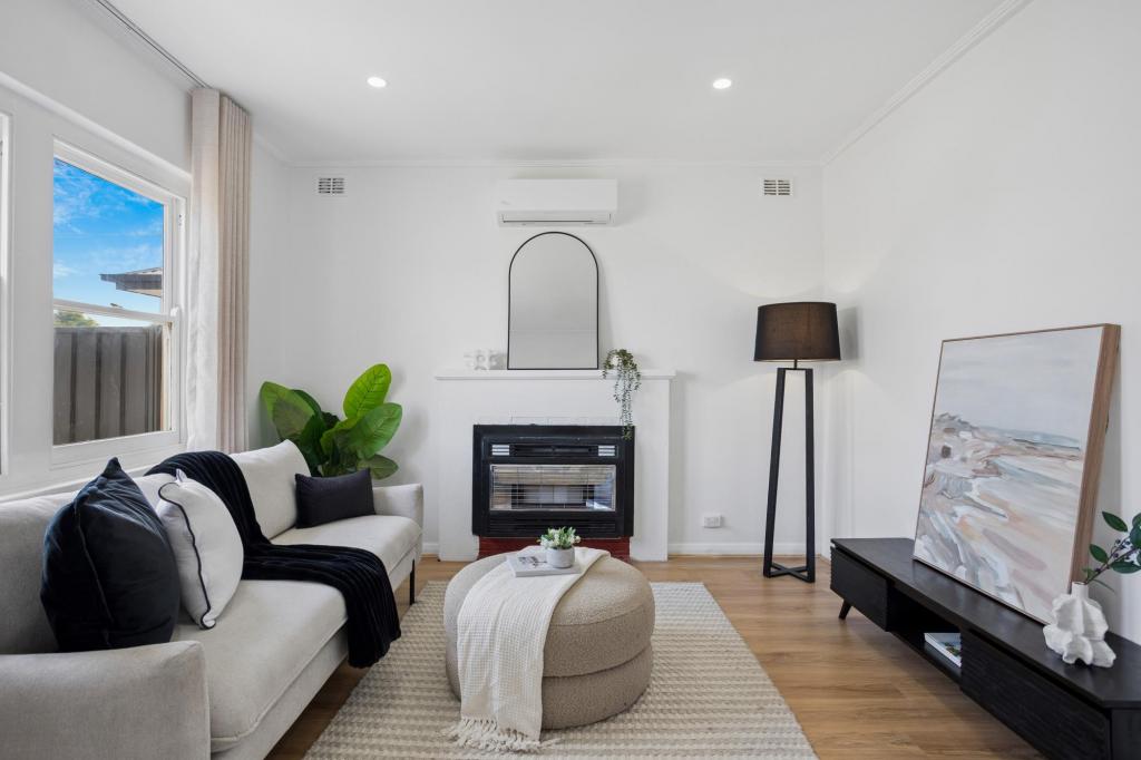 5 Fourth Ave, Seaton, SA 5023