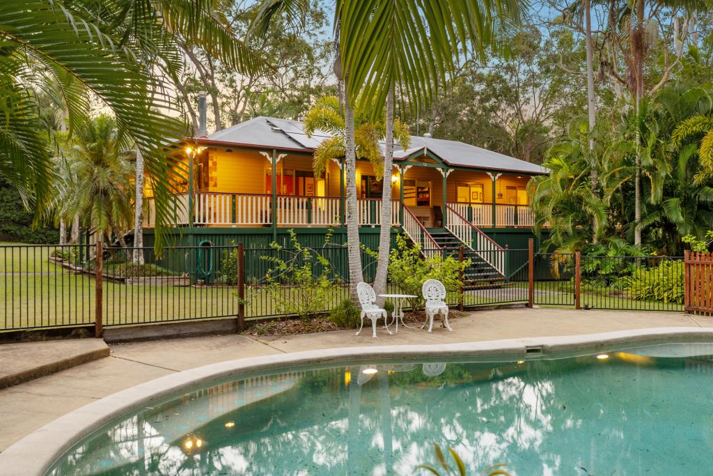 727 Mckinnon Dr, Cooroibah, QLD 4565