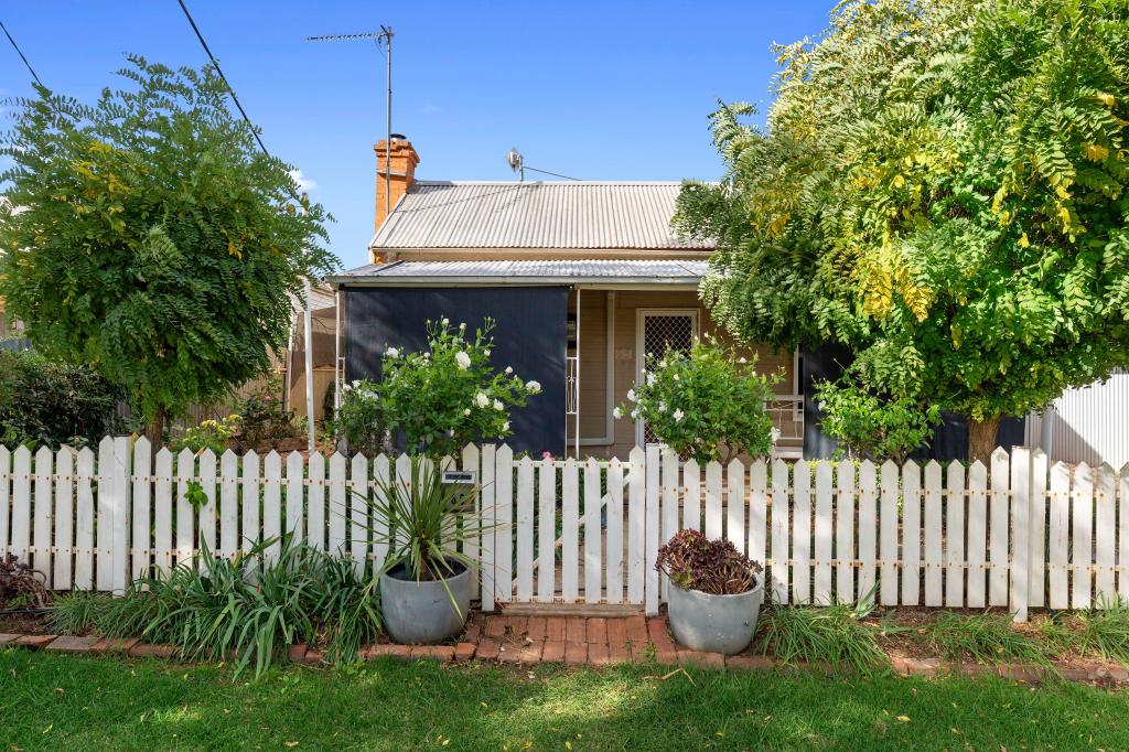65 Menangle St, Ganmain, NSW 2702