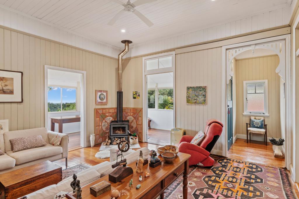90 Contour Rd, Tamborine Mountain, QLD 4272