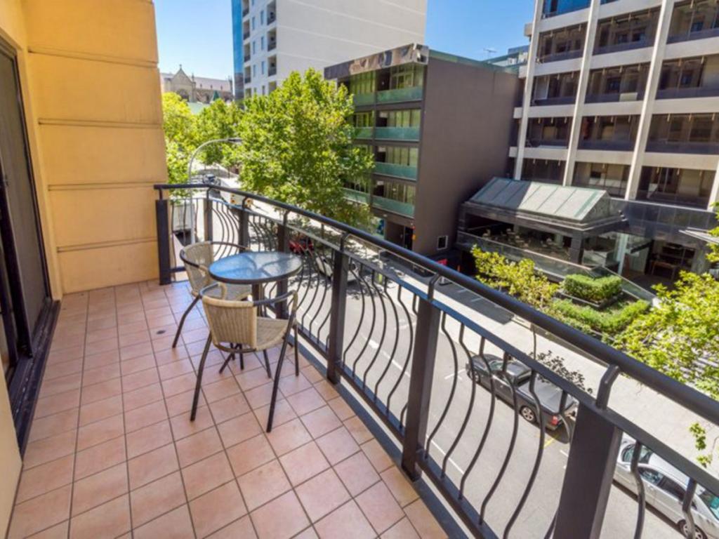 304/2 St Georges Tce, Perth, WA 6000