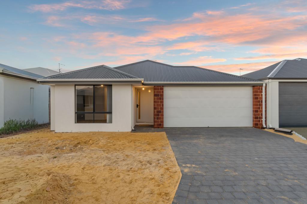 11 Kembla Way, Lakelands, WA 6180
