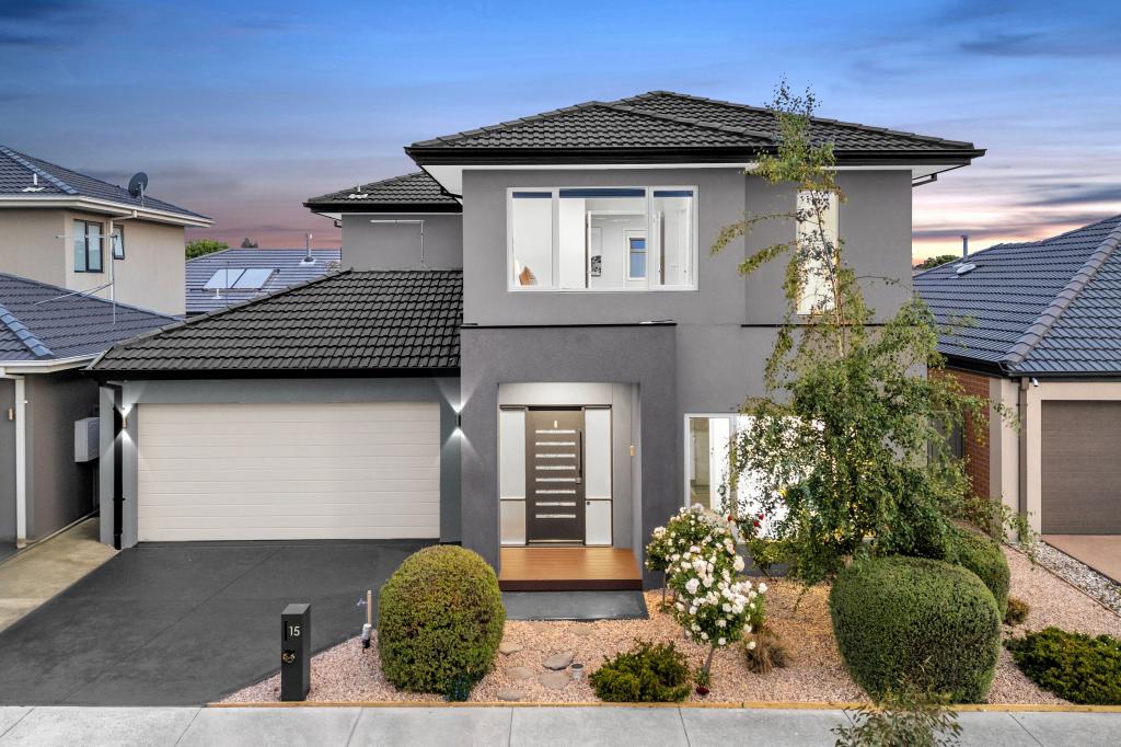 15 Yellow Robin Cct, Cranbourne East, VIC 3977