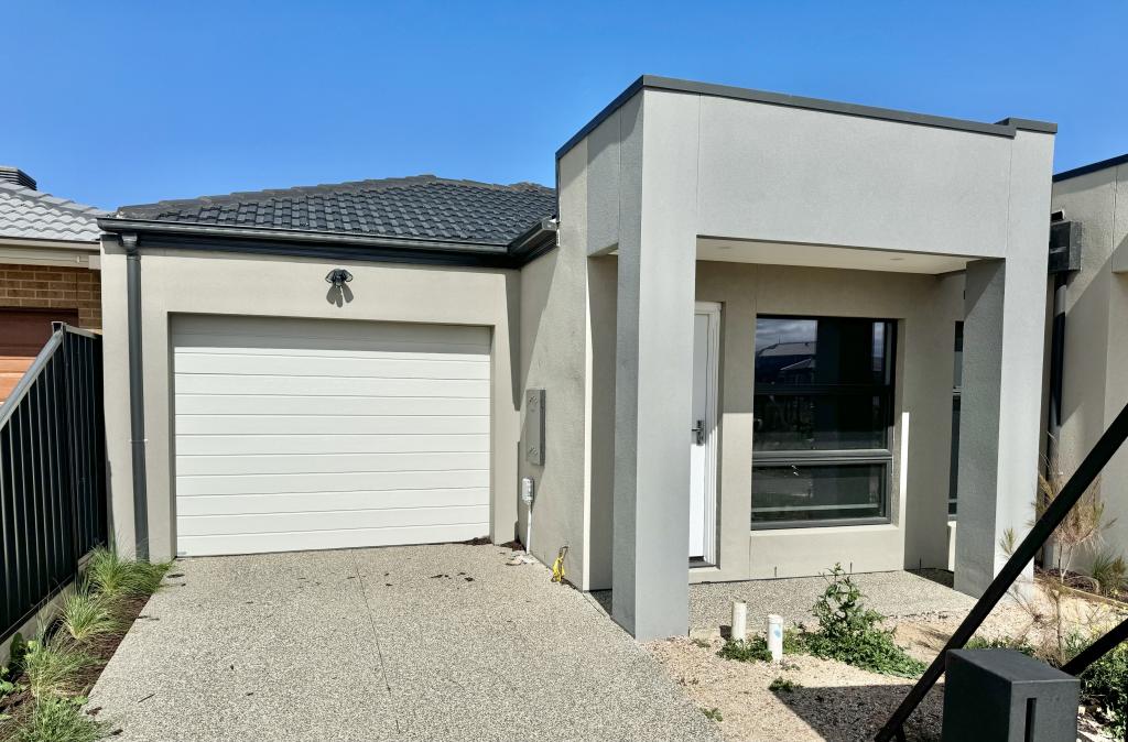 15b Somerdale Ave, Wyndham Vale, VIC 3024