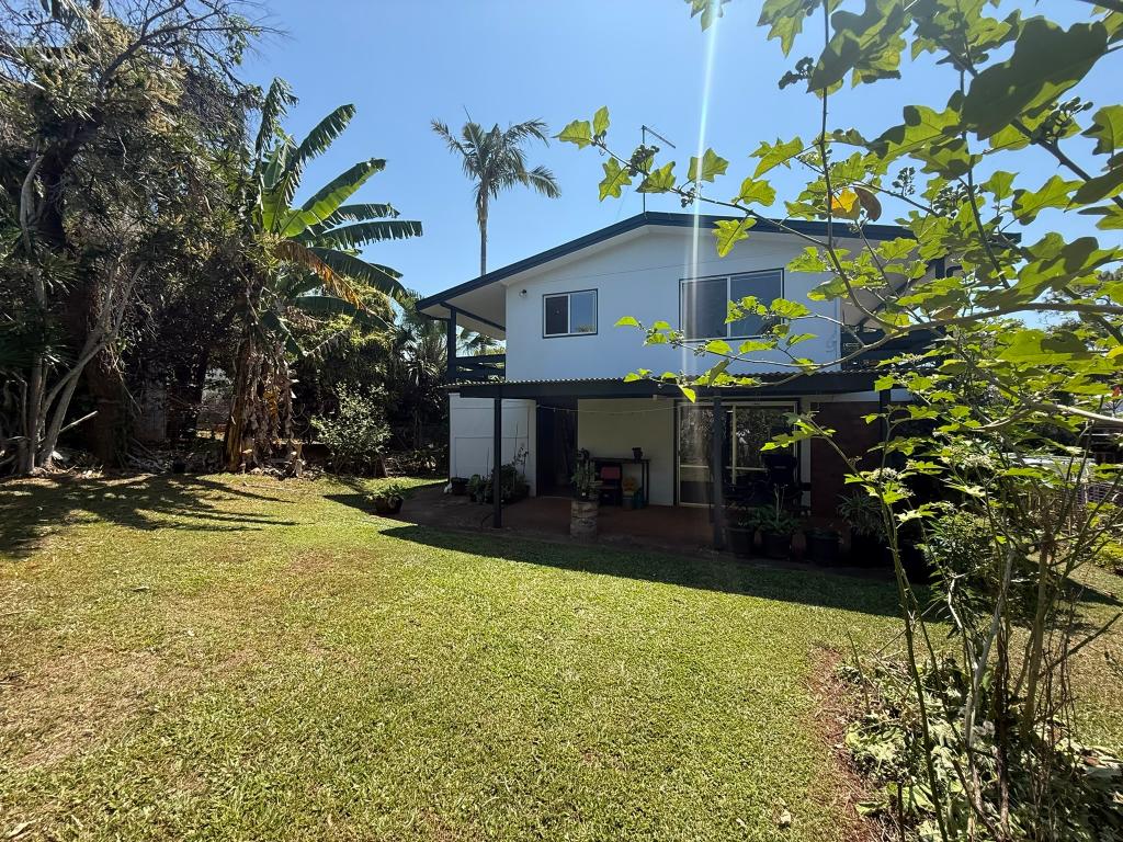 9 Dolphin Cres, Taranganba, QLD 4703