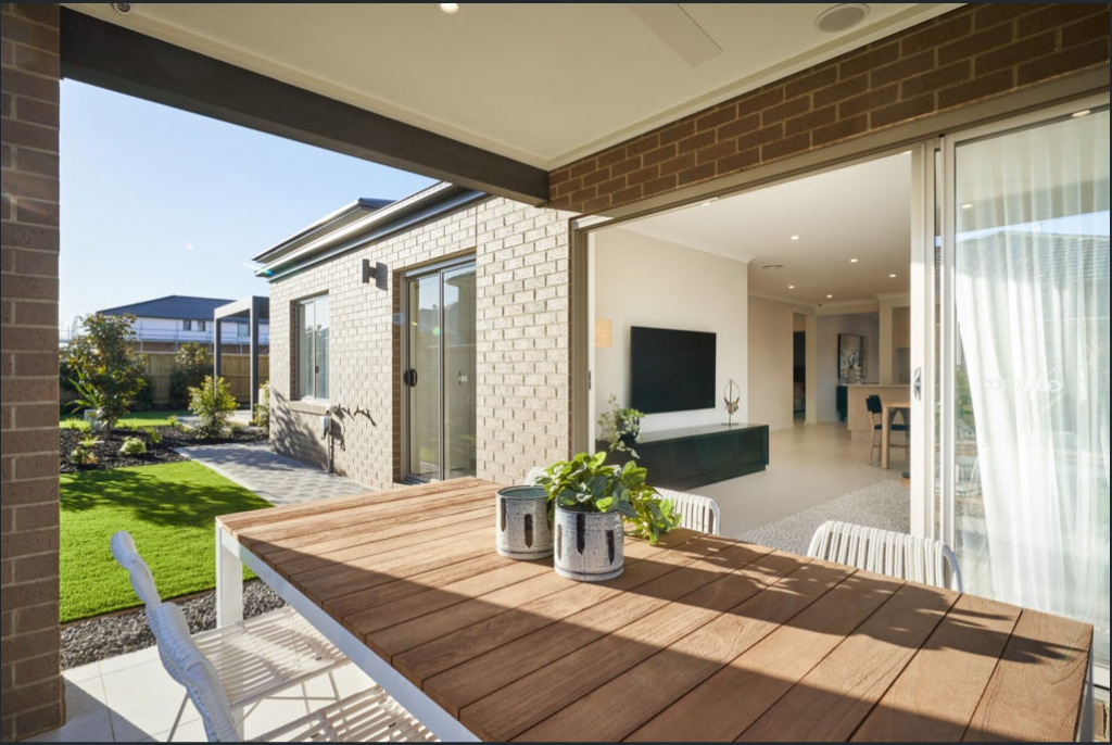 16 Carrington Dr, Mickleham, VIC 3064