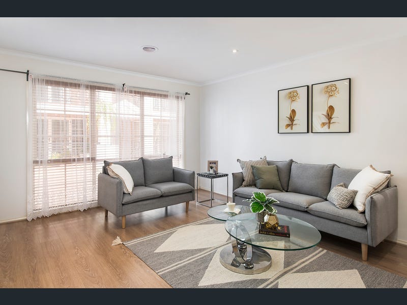 17 Botanic Walk, Mont Albert North, VIC 3129