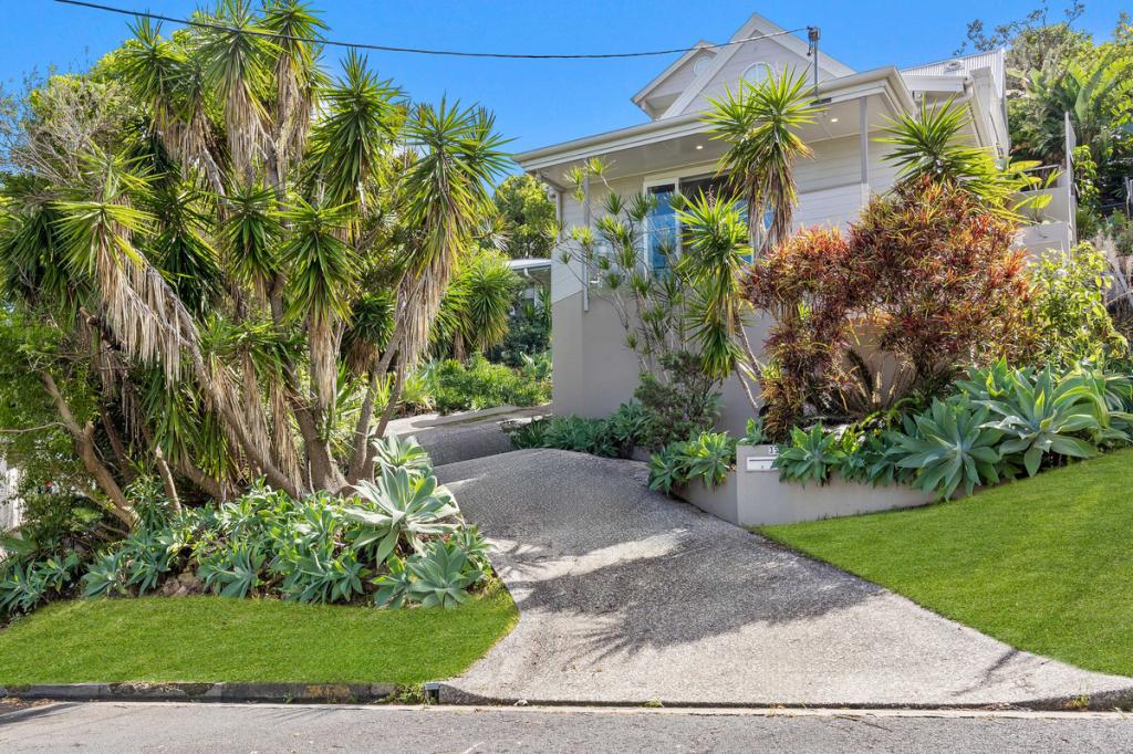 35a Brakes Cres, Miami, QLD 4220