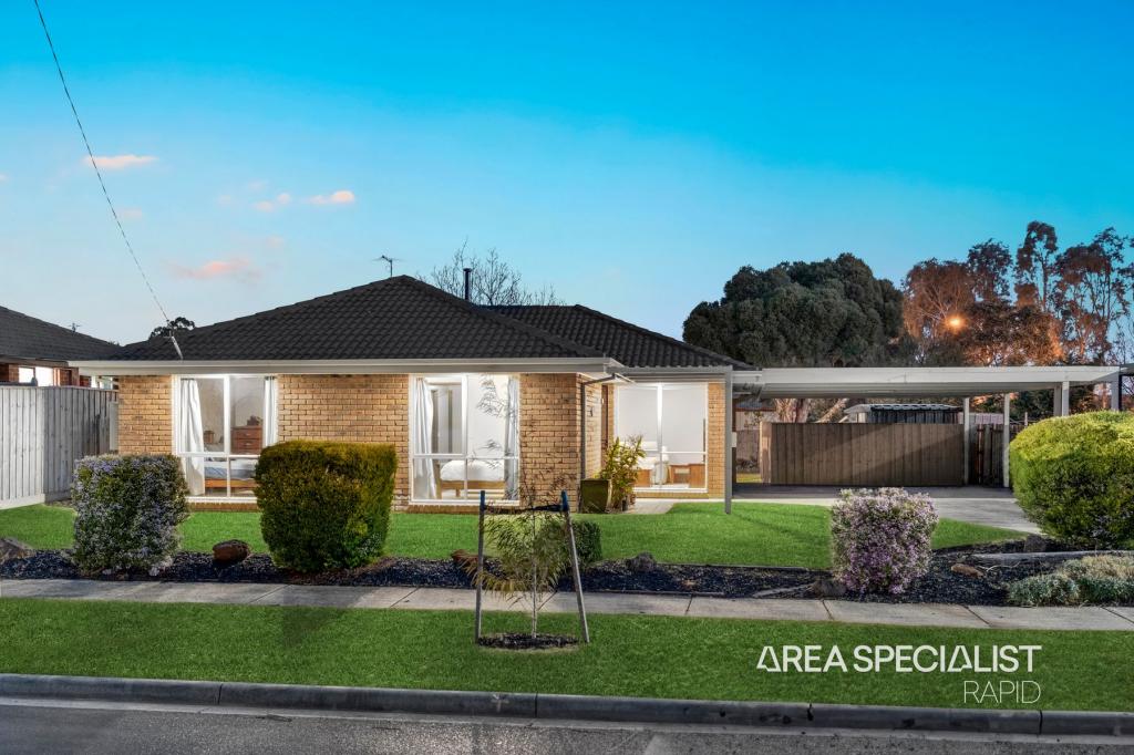 4 GERALDINE DR, HAMPTON PARK, VIC 3976