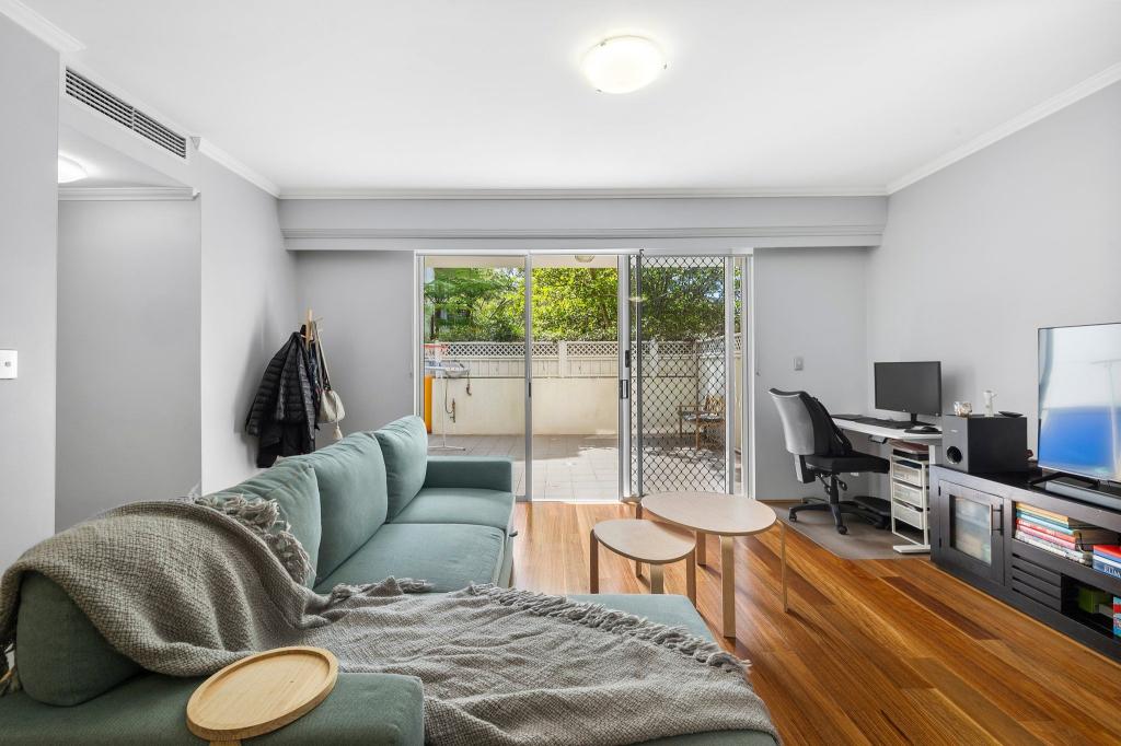 15/1 BLACKADDER CL, CHISWICK, NSW 2046