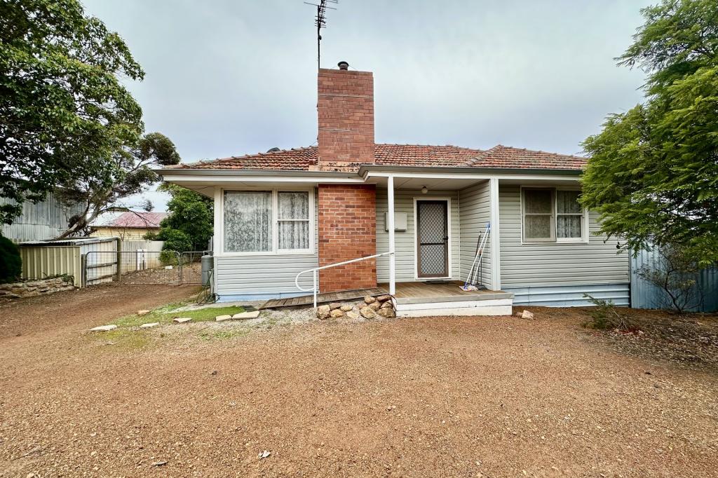 32 Bennett St, Dumbleyung, WA 6350