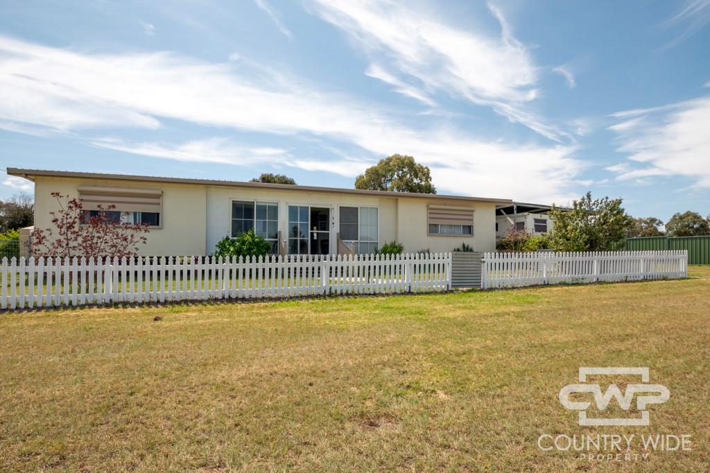 2 Ward St, Deepwater, NSW 2371