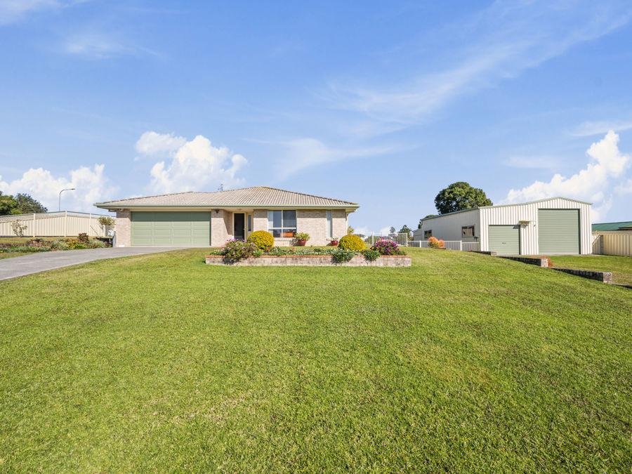 13 Preston Dr, Macksville, NSW 2447