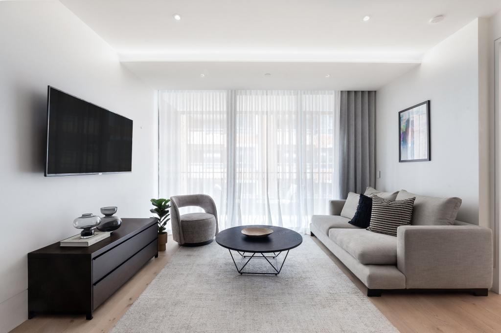 2307/14-16 The Esplanade, St Kilda, VIC 3182