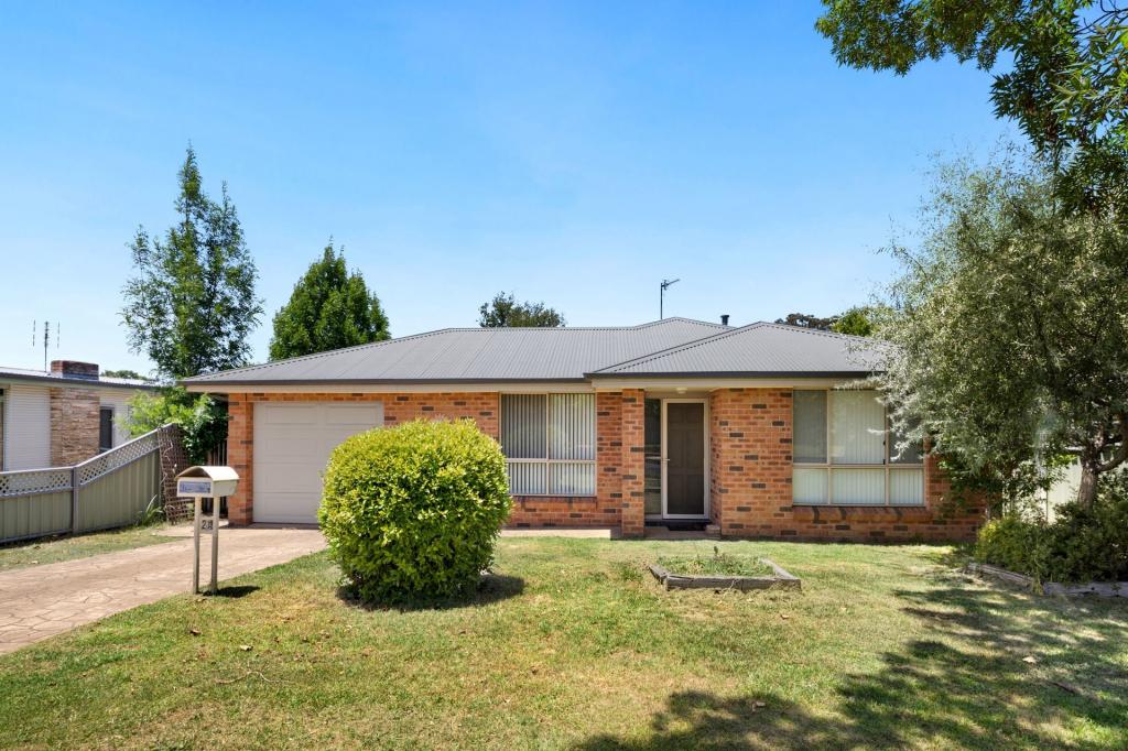 2a Breen St, Orange, NSW 2800