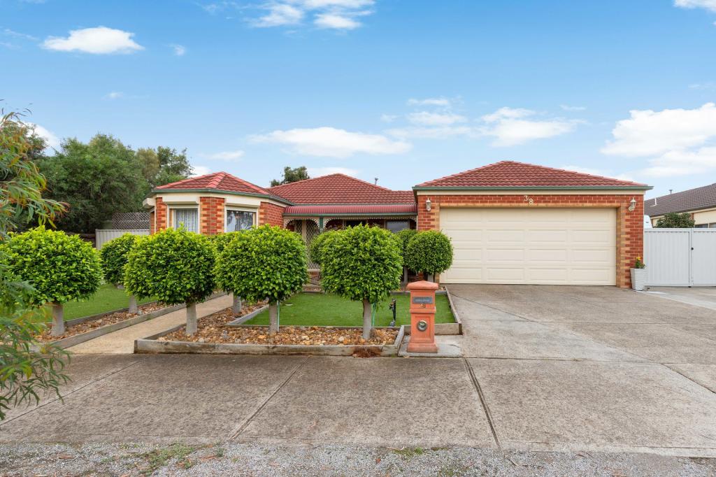 38 The Parkway, Caroline Springs, VIC 3023