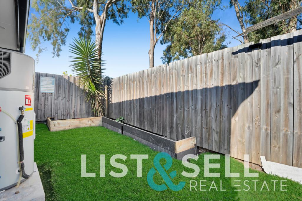 11b Lyrebird Pl, Ingleburn, NSW 2565
