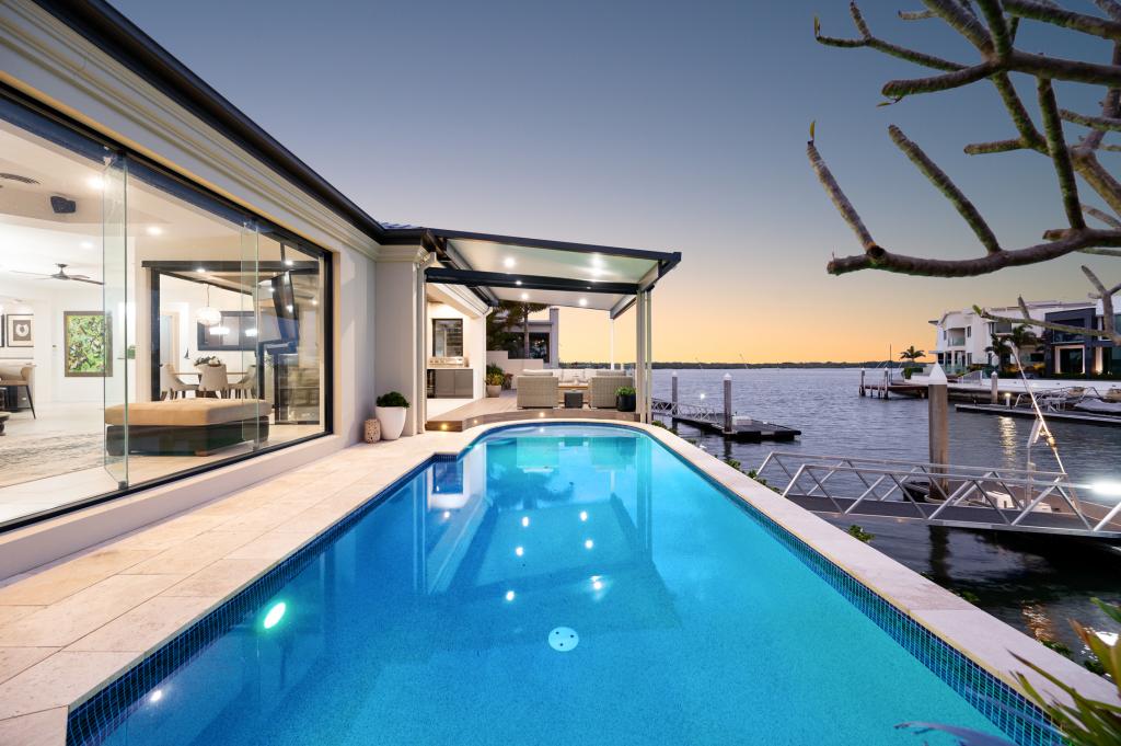 54 King Charles Dr, Paradise Point, QLD 4216