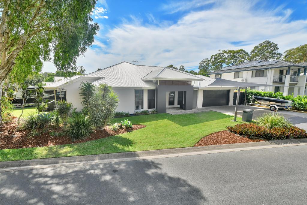 7 Brookeside Cres, Seventeen Mile Rocks, QLD 4073