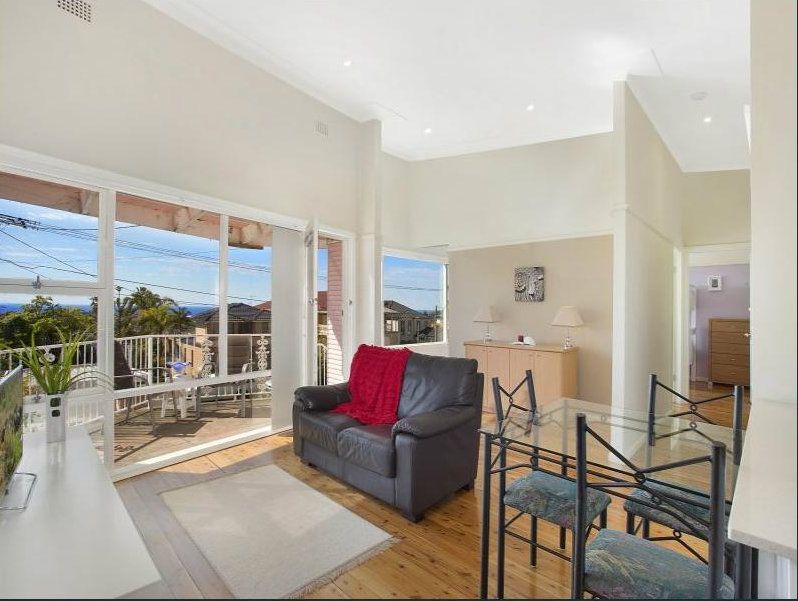 8 Lascelles Rd N, Narraweena, NSW 2099